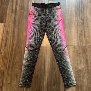 Nike pro legging in black, white and hot pink